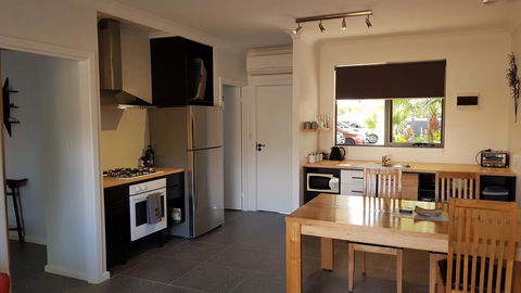 Red Ochre - Large 1BR With Private Courtyard - Northern Rivers Accommodation 2