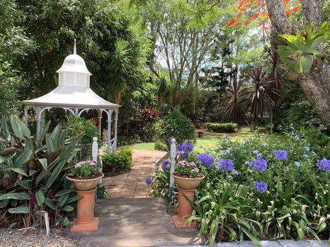 REED HOUSE At Maleny-The White Pavilion - Northern Rivers Accommodation 1
