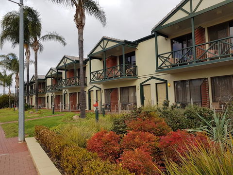 Renmark Hotel Motel - Northern Rivers Accommodation 0