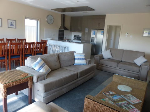 Residence On Robe - Northern Rivers Accommodation 3