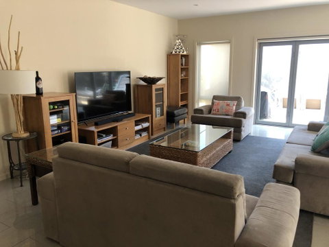Residence On Robe - Northern Rivers Accommodation 1