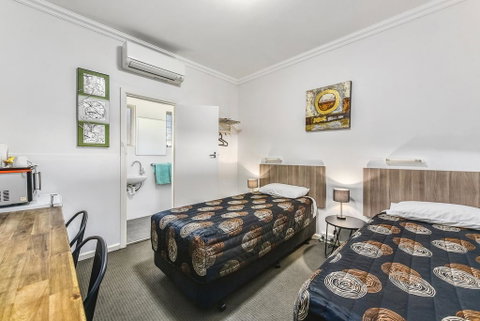 Rest Motels - Northern Rivers Accommodation 3