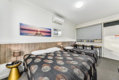 Rest Motels - Northern Rivers Accommodation 1