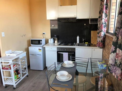 Retro 1bedroom Studio, Close To Airport&CBD - Northern Rivers Accommodation 1