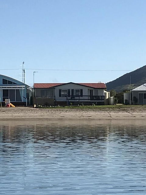 Rising Tide Beach House - Northern Rivers Accommodation 2