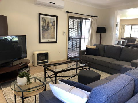 Riverwalk Retreat - Northern Rivers Accommodation 1