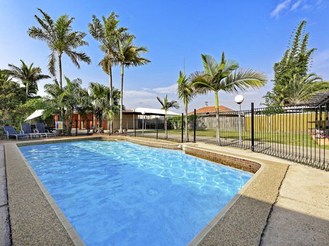 Riviera Motel Bundaberg - Northern Rivers Accommodation 0
