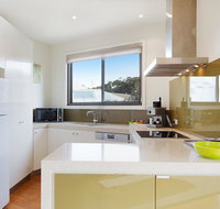 Rolling Waves 1 - Northern Rivers Accommodation