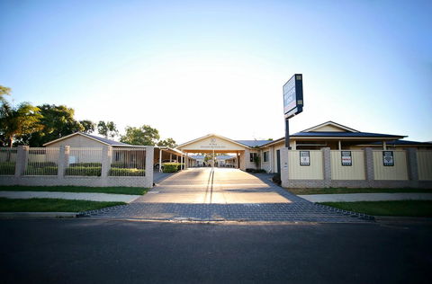Roma Inland Motor Inn - Northern Rivers Accommodation 0