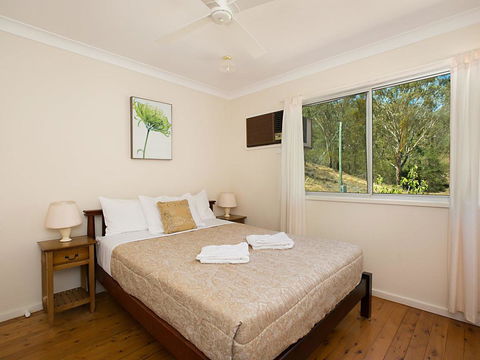 Rosa House In Broke, 4br House In Walking Distance To Cellar Doors - Northern Rivers Accommodation 2