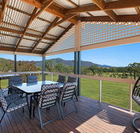 Rosamund House in Broke 4br House in walking distance to Cellar Doors - Northern Rivers Accommodation