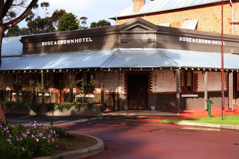 Rose & Crown Hotel - Northern Rivers Accommodation 0