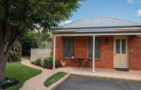 Ross Motel - Northern Rivers Accommodation 0