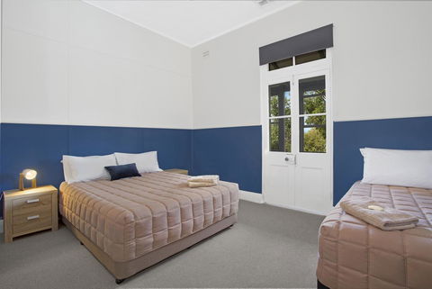 Royal Hotel Wyong - Northern Rivers Accommodation 0