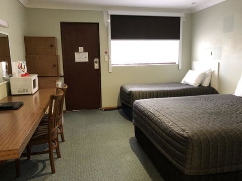 Roydons Motor Inn - Northern Rivers Accommodation 2