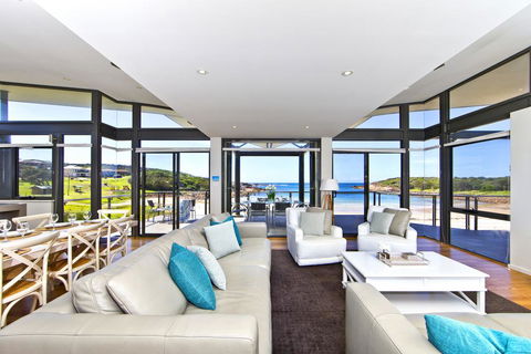 Sails On The Beachfront - Exclusive Seaside Home - Northern Rivers Accommodation 3