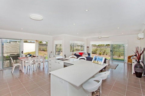SALTY PAUSE @ BONDI HOUSE - Northern Rivers Accommodation 1