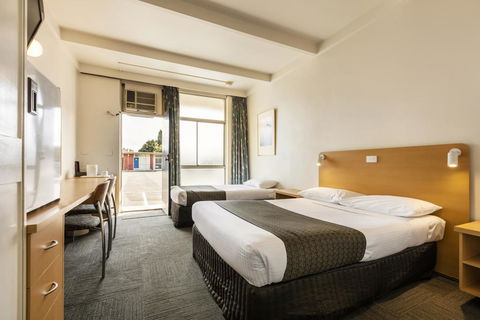 Sandbelt Club Hotel - Northern Rivers Accommodation 2