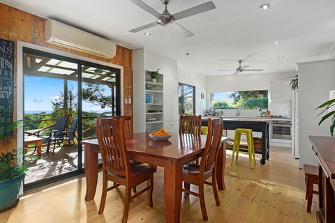 Sandy Feet Retreat - 13 Scenic View Drive - Northern Rivers Accommodation 1