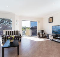 Sandy Point Luxury' 117a Sandy Point Road - air con  foxtel - Northern Rivers Accommodation