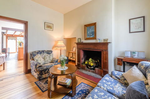 Sargeants & Armoury Cottages 1823 - Northern Rivers Accommodation 2