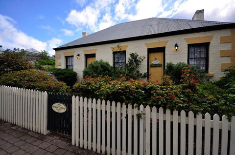 Sargeants & Armoury Cottages 1823 - Northern Rivers Accommodation 1
