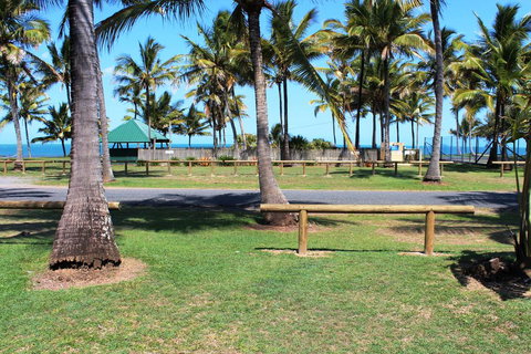 Sarina Beach Motel - Northern Rivers Accommodation 1