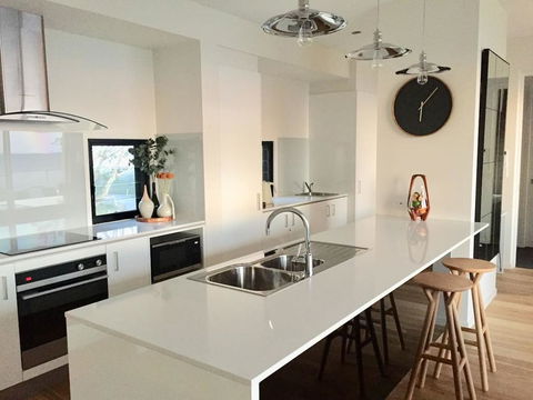 Scandinavian Cabin - Maleny - One Bedroom - Northern Rivers Accommodation 1