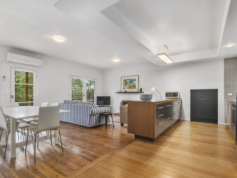 SEA CORNER - Anglesea - Northern Rivers Accommodation 1