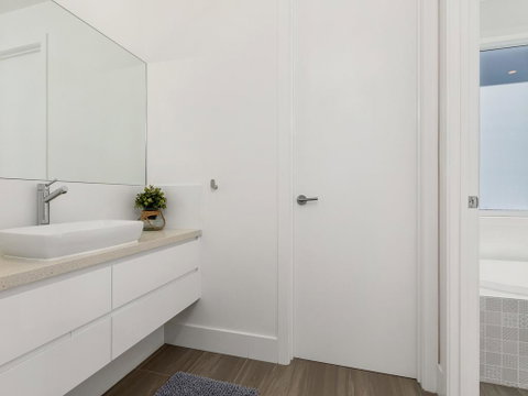 SEA SHELLS ON SEASIDE - Northern Rivers Accommodation 1