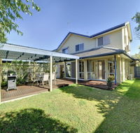 Sea Whispers  Fingal Bay - Northern Rivers Accommodation