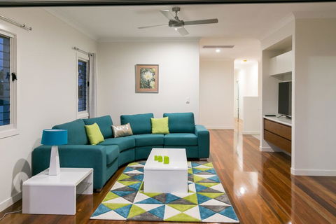 Sea Wood Delight In Hervey Bay - Northern Rivers Accommodation 2