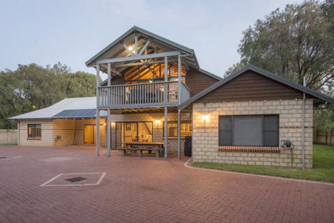 Seagull - Northern Rivers Accommodation 0