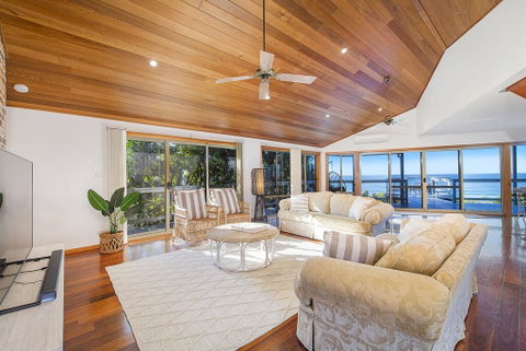 Seascape @ 19 Pindari - Privacy, Space, Views - Northern Rivers Accommodation 2