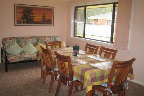 SEASCAPE In NARRAWALLEE - Northern Rivers Accommodation 3