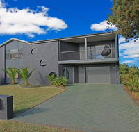 Seaside Escape - at Jones Beach swimming pool - Northern Rivers Accommodation