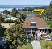 Seven Smiles - riverside location and ocean views - Northern Rivers Accommodation