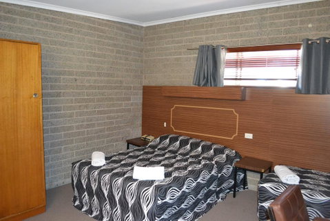 Shamrock Hotel Motel Balranald - Northern Rivers Accommodation 2