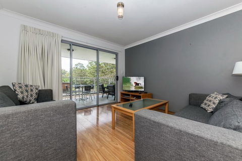 Shoal Bay Beach Club, 17/2 Shoal Bay Road - Northern Rivers Accommodation 0