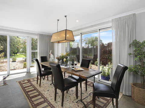 Silky Oak Villa - Spacious & Beautifully Decorated - Northern Rivers Accommodation 2