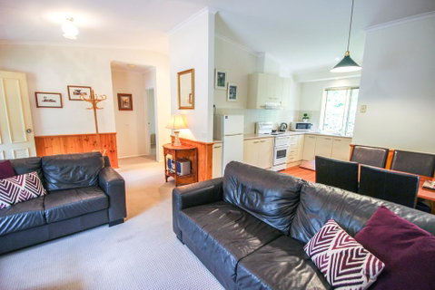 Silver Birches Holiday Unit 2 - Northern Rivers Accommodation 0