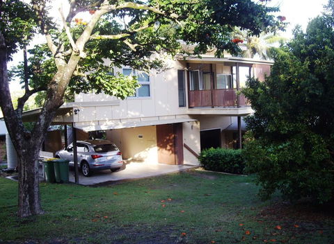 Sinclair - Rainbow Beach, Modern Beach House Close To Everything, Free Wi-Fi - Northern Rivers Accommodation 0