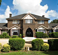 Sir Francis Drake - Northern Rivers Accommodation