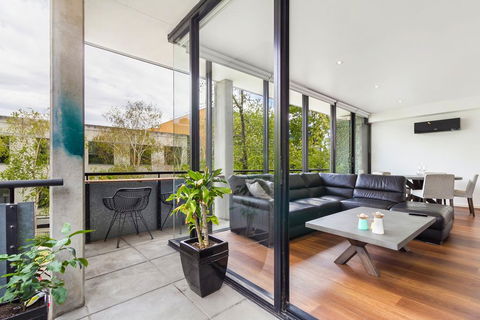 Smart Apartment In Elegant Suburb Close To City - Northern Rivers Accommodation 2
