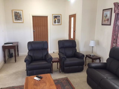 Smith Street Cottage Naracoorte - Northern Rivers Accommodation 3