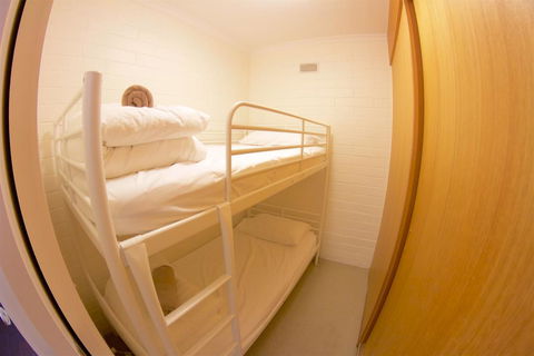 Snow Ski Apartments 08 - Northern Rivers Accommodation 1