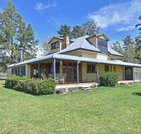 Soldiers Cottage picturebook vineyard home - Northern Rivers Accommodation
