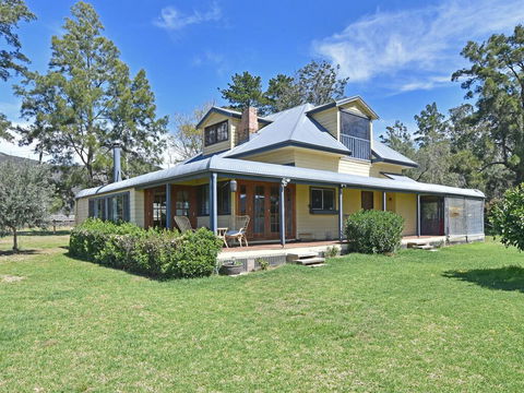 Soldiers Cottage Picturebook Vineyard Home - Northern Rivers Accommodation 0