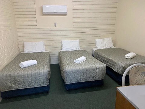Solomon Inn Wollongong - Northern Rivers Accommodation 0