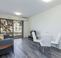 South Perth Perfect Location Free WIFI  Parking - Northern Rivers Accommodation